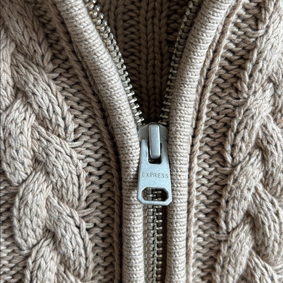 Brown CableKnit Cardigan Sweater women's size medium Express - Picture 4 of 8